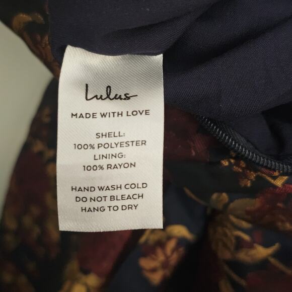 NWT Lulu's Navy Floral Wide Leg Jacquard Jumpsuit Size Lg Heritage Victorian - Picture 6 of 6